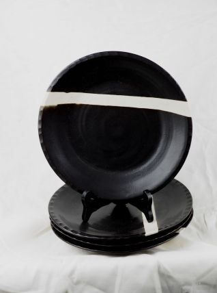 Set de 4 assiettes noires et blanches- Fabienne Jouvin