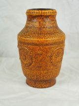  Large vase à reliefs ronds et frises texturées - Bay 