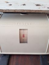 basculle vintage, qques traces de rouille sur le plateau
