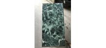 Table basse en marbre vert des Alpes des annèes 50/60