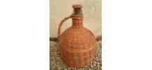 dame jeanne  , bouteille  recouverte  osier  , vintage