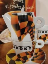 6 Tasses Choky avec pot à lait + une affiche publicitaire