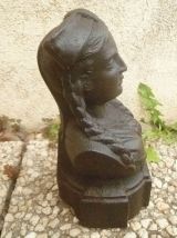 buste  femme  , alsace , en  fonte