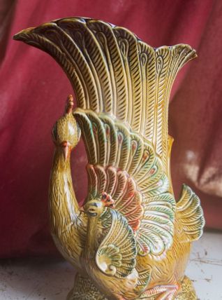 Très beau vase paonne et son paonneau