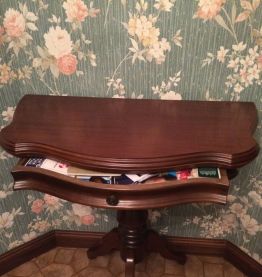 Console - table de jeux (80x80cm )