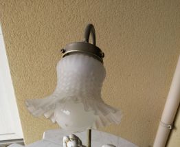 Lampe électrique avec personnages