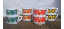 8 tasses à café Lotus arcopal (années 70) 