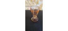 6 verres roses à pied à liqueur