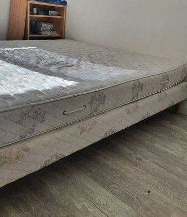 Lit + Matelas 2 places 160x190 BULTEX (négociable)