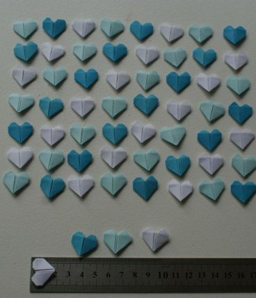 Lot de confettis coeurs en origami Bleu et blanc