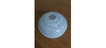 Globe abat-jour en verre soufflé moucheté blanc de Clichy