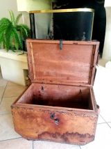 Coffre en cuir 19ème siècle 