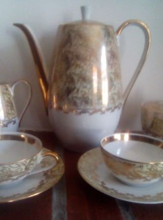 service à café complet pour 2 pers en porcelaine
