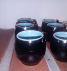 10 verres à liqueur porcelaine
