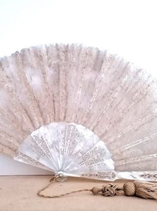 Eventail nacre et dentelle vers 1900 