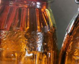 Salière et poivrière verre ambré 