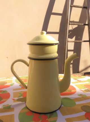 Cafetière en tôle émaillée jaune (années 50)