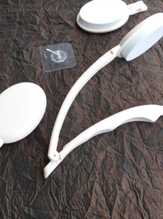 BROSSE LONG MANCHE PLIABLE BLANC POUR LE DOS 