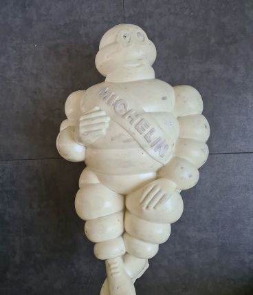 Bibendum Michelin - mascotte de camion. "made in Fr