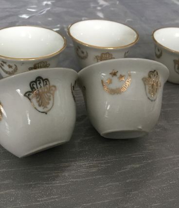 5 tasses à liqueur 