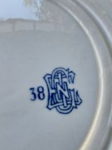 9 assiettes plates Gien 