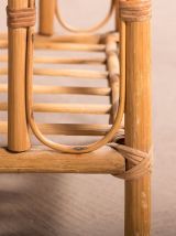 Table basse en bambou avec un plateau en cannage