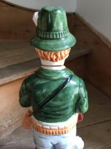 Bouteille musicale "Chasseur tyrolien avec son chien"