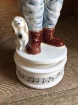 Bouteille musicale "Chasseur tyrolien avec son chien"