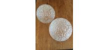 2 Gros globes ronds en verre moulé transparents