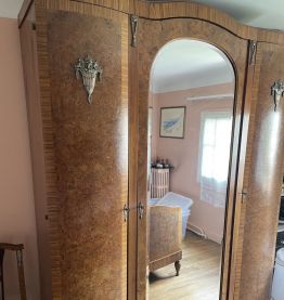 Armoire 3 portes années 1930 en hêtre et marqueterie