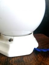 Lampe à poser opaline art déco 