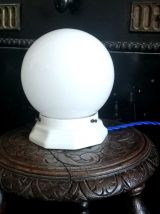 Lampe à poser opaline art déco 