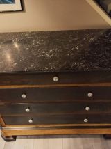 Commode 