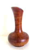 Vase brun en faïence héraldique de Pierrefonds 