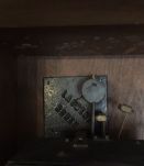 Horloge ancienne avec belle sonnerie le mécanisme fonctionne