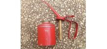 Burette à huile Wesco rouge , vintage