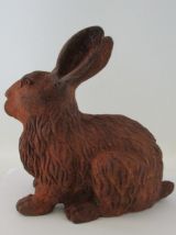 statue de lapin en fonte