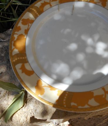 ASSIETTE ART DECO 1925-1930 JAUNE ET BLANC TRES BON ETAT 
