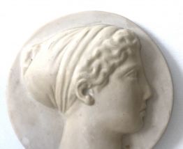 Femme à l'Antique