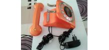 Téléphone vintage des années 2000 