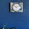 Horloge vintage pendule murale silencieuse  "Jaz vert"