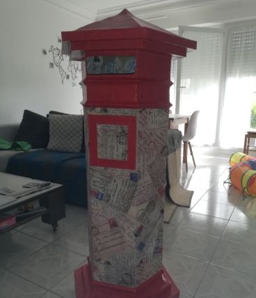 Boîte aux lettres décorative. En papier mâché décopat