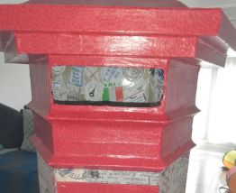 Boîte aux lettres décorative. En papier mâché décopat