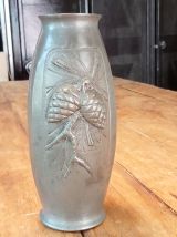 Petit vase "étain d'art" signé F.Cortesi