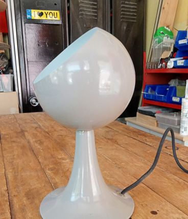 Lampe boule à poser