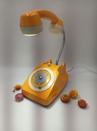 Lampe téléphone /Lampe industrielle /Detournement d'objet