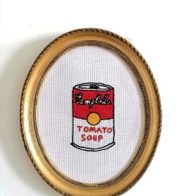 Paire de cadres médaillon broderie Pop art 
