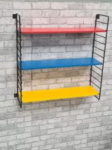 etagere style tamado tres solide non signé  1960  a 70    ; 