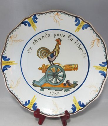 Assiette en faïence nevers