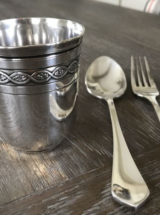 Gobelet et couverts de naissance ancien en argent